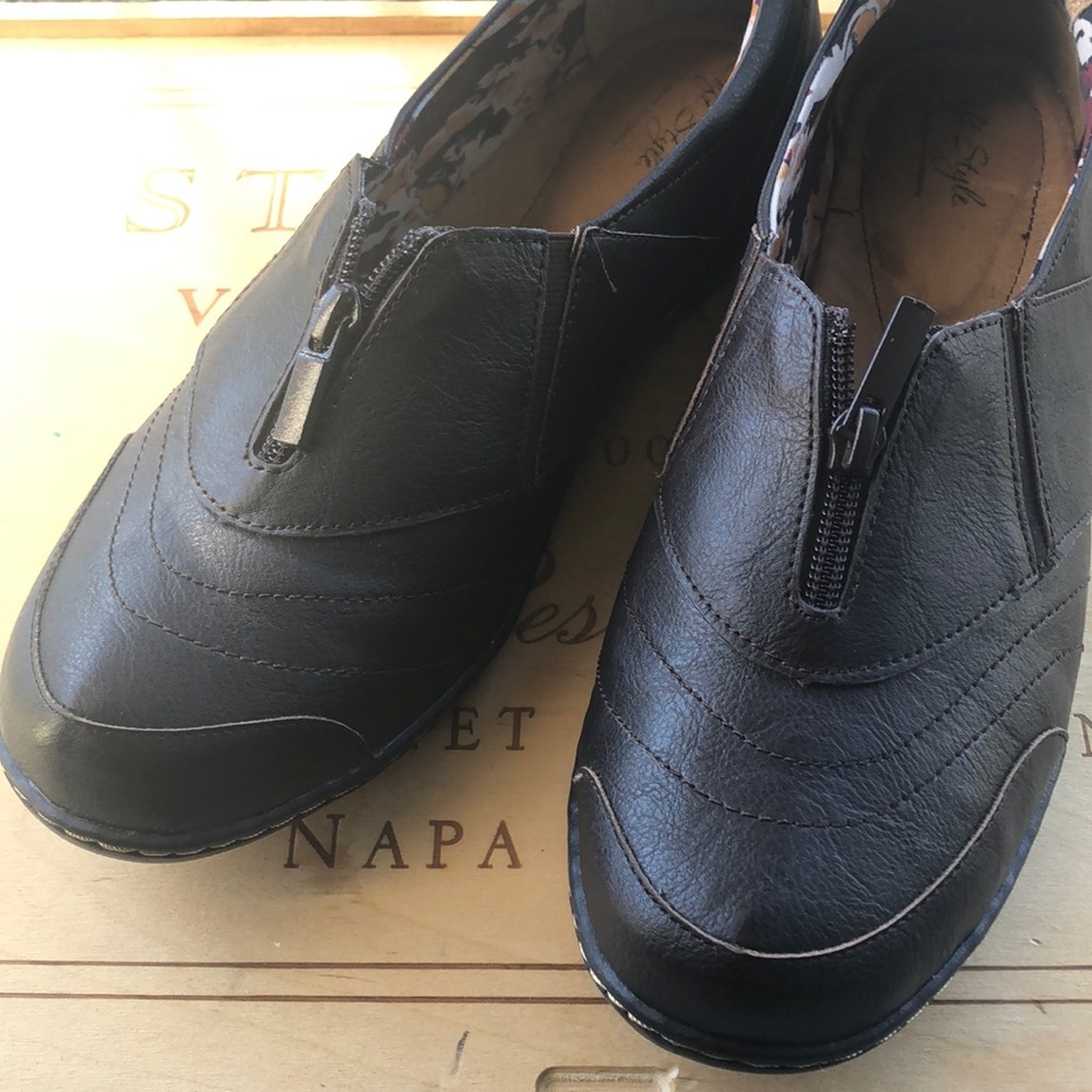 Women's Size 11 Jennica Loafers